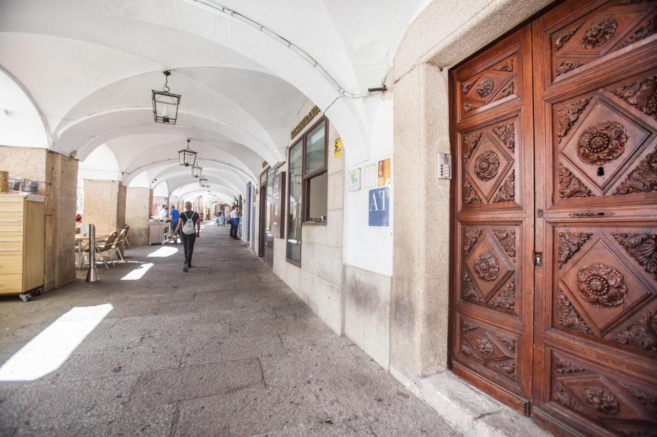 Apartamentos Soho Boutique Plaza Mayor Caces Esterno foto